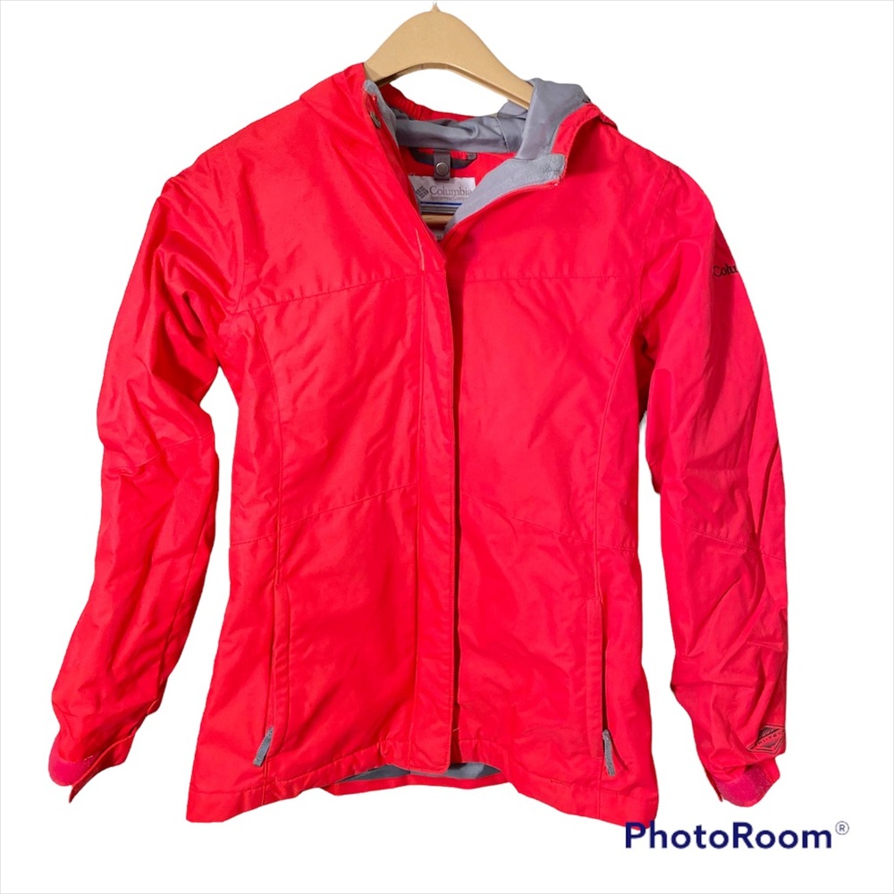 Columbia Girl’s Hot Pink Medium weight jacket, water resistant, Size M